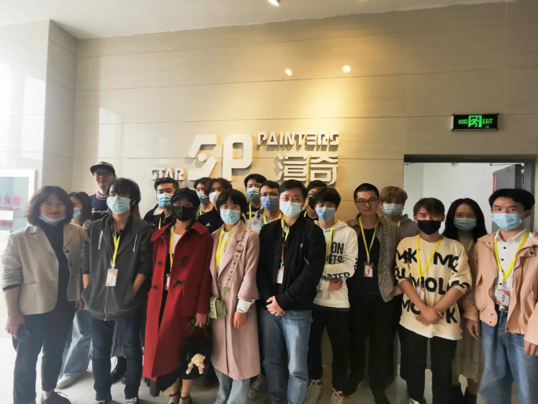 ▲在公司我們的合影